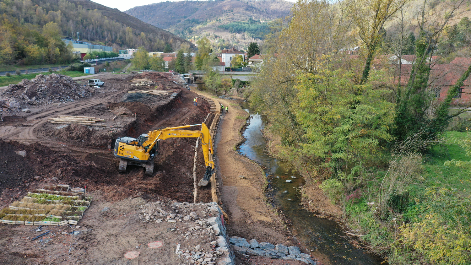 You are currently viewing Chantier de prévention des inondations et de renaturation du Riou Mort à VIVIEZ